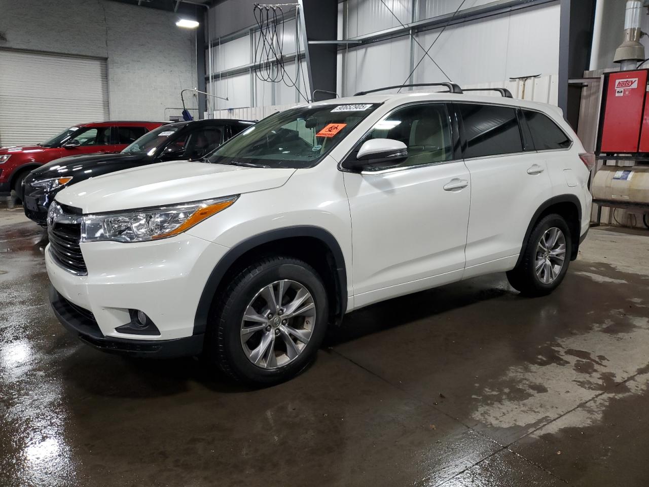 TOYOTA HIGHLANDER 2015