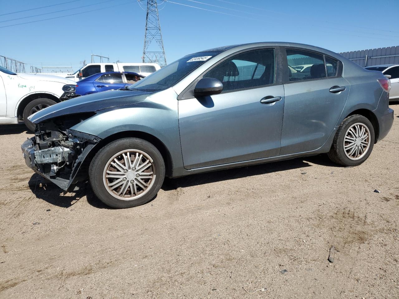 MAZDA 3 2013