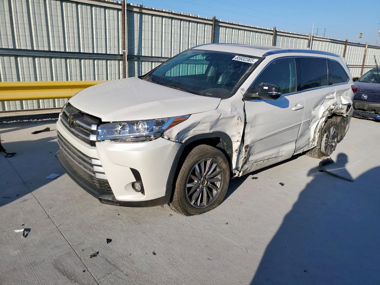 TOYOTA HIGHLANDER 2018