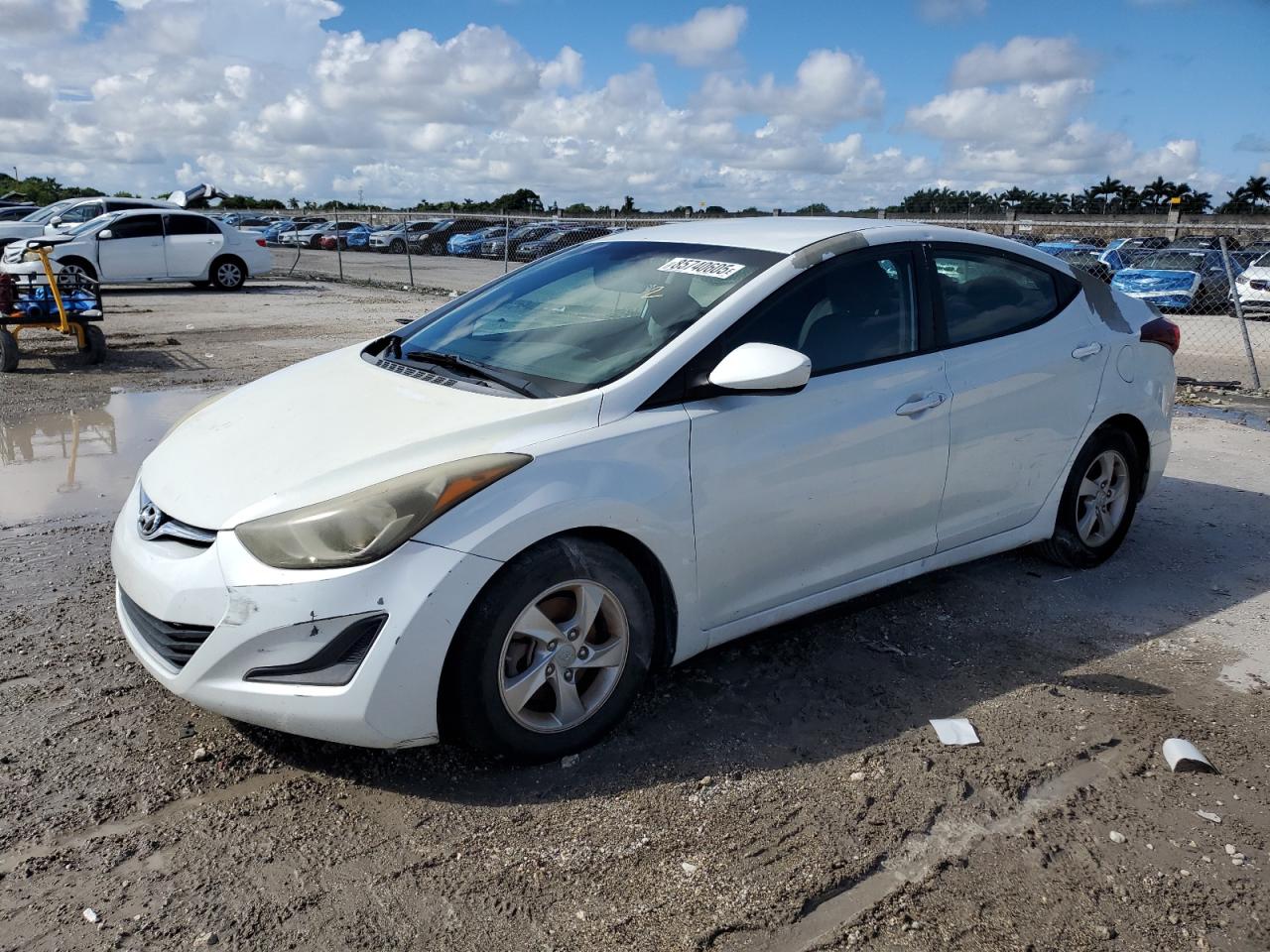 HYUNDAI ELANTRA SE 2015