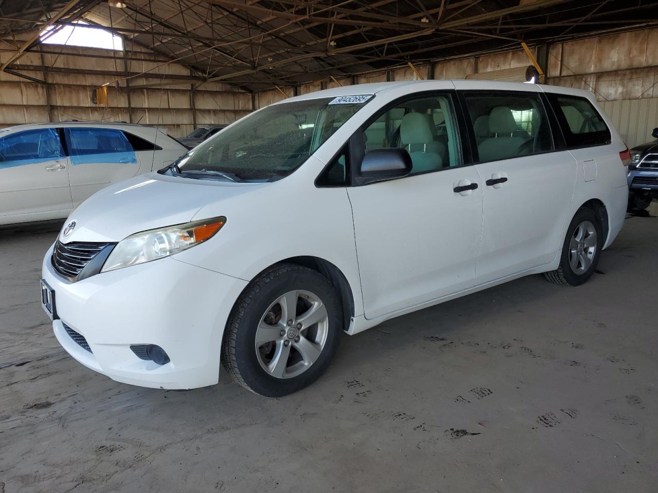 TOYOTA SIENNA 2014