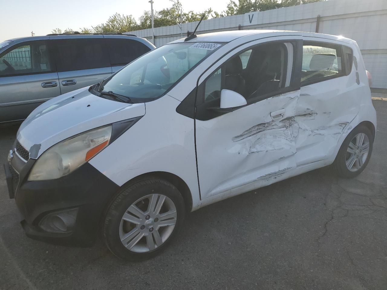 CHEVROLET SPARK 1LT 2013