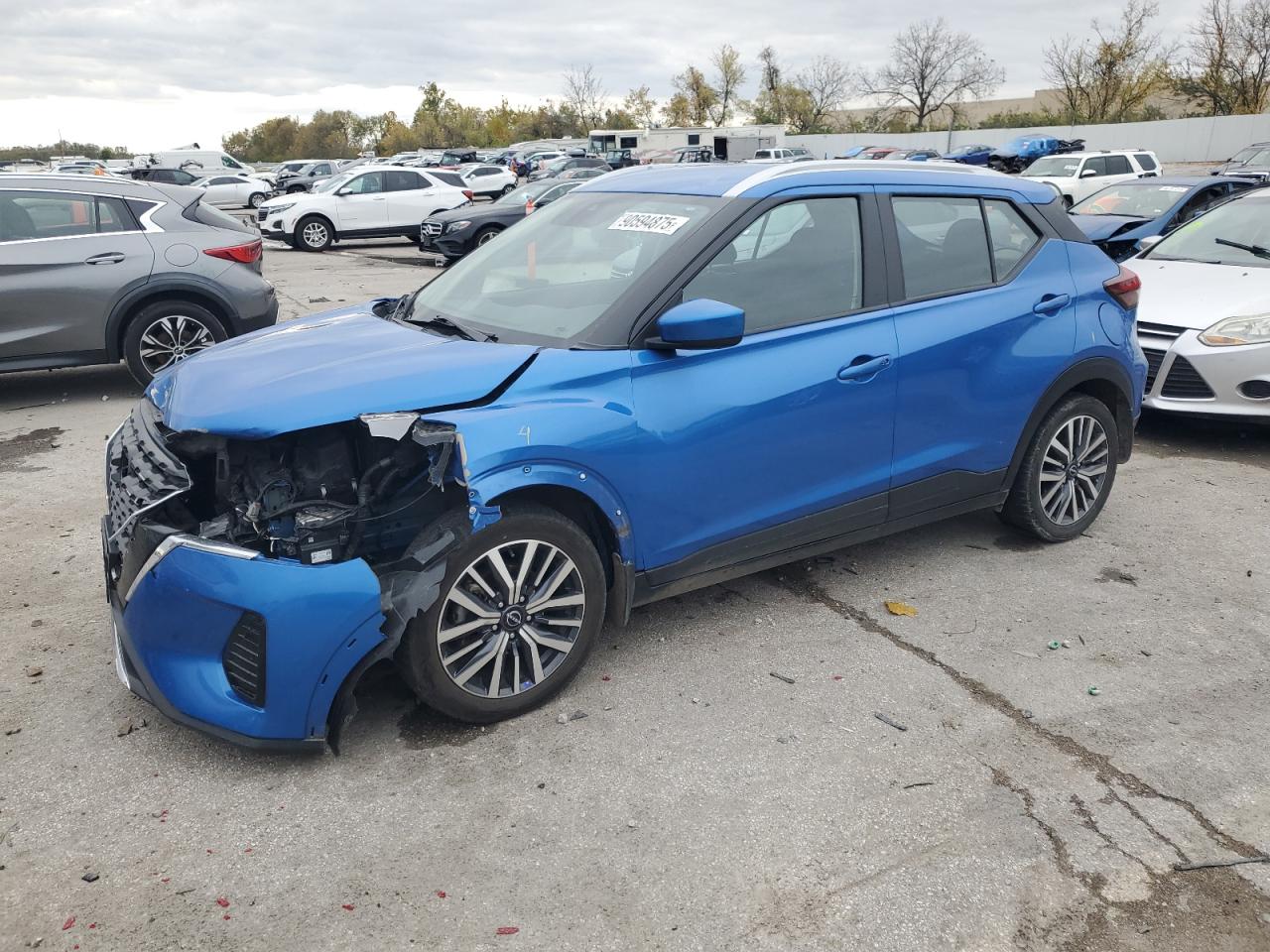 NISSAN KICKS 2023