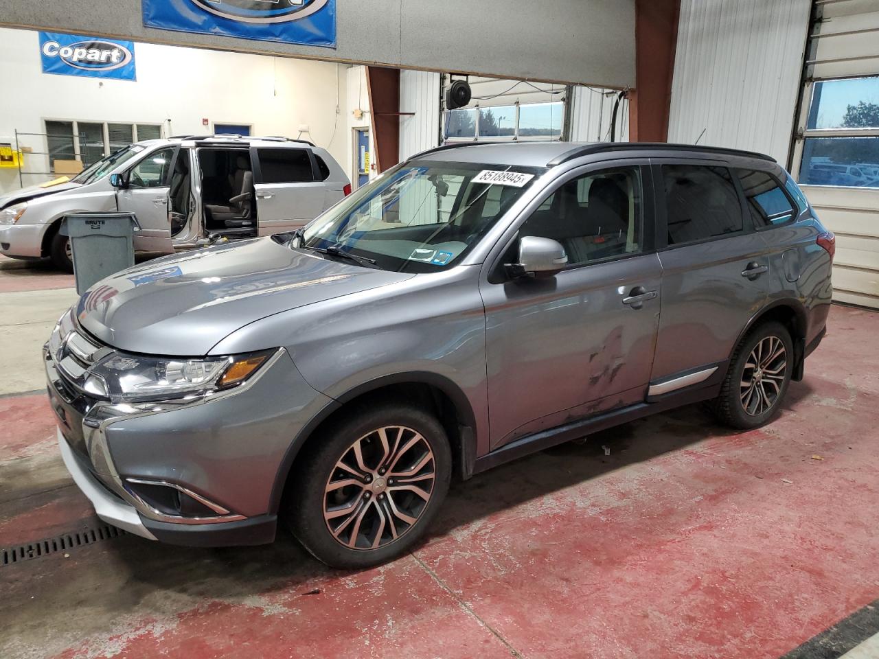 MITSUBISHI OUTLANDER 2016