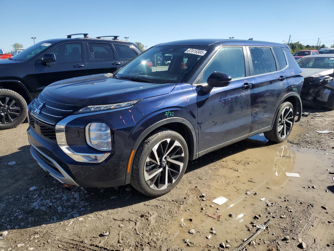 MITSUBISHI OUTLANDER 2023