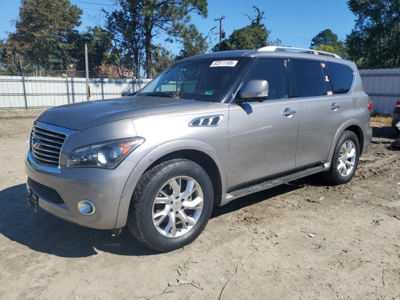INFINITI QX56 2011