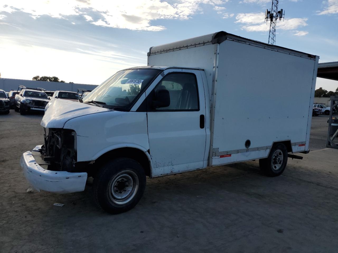 GMC SAVANA CUT 2003