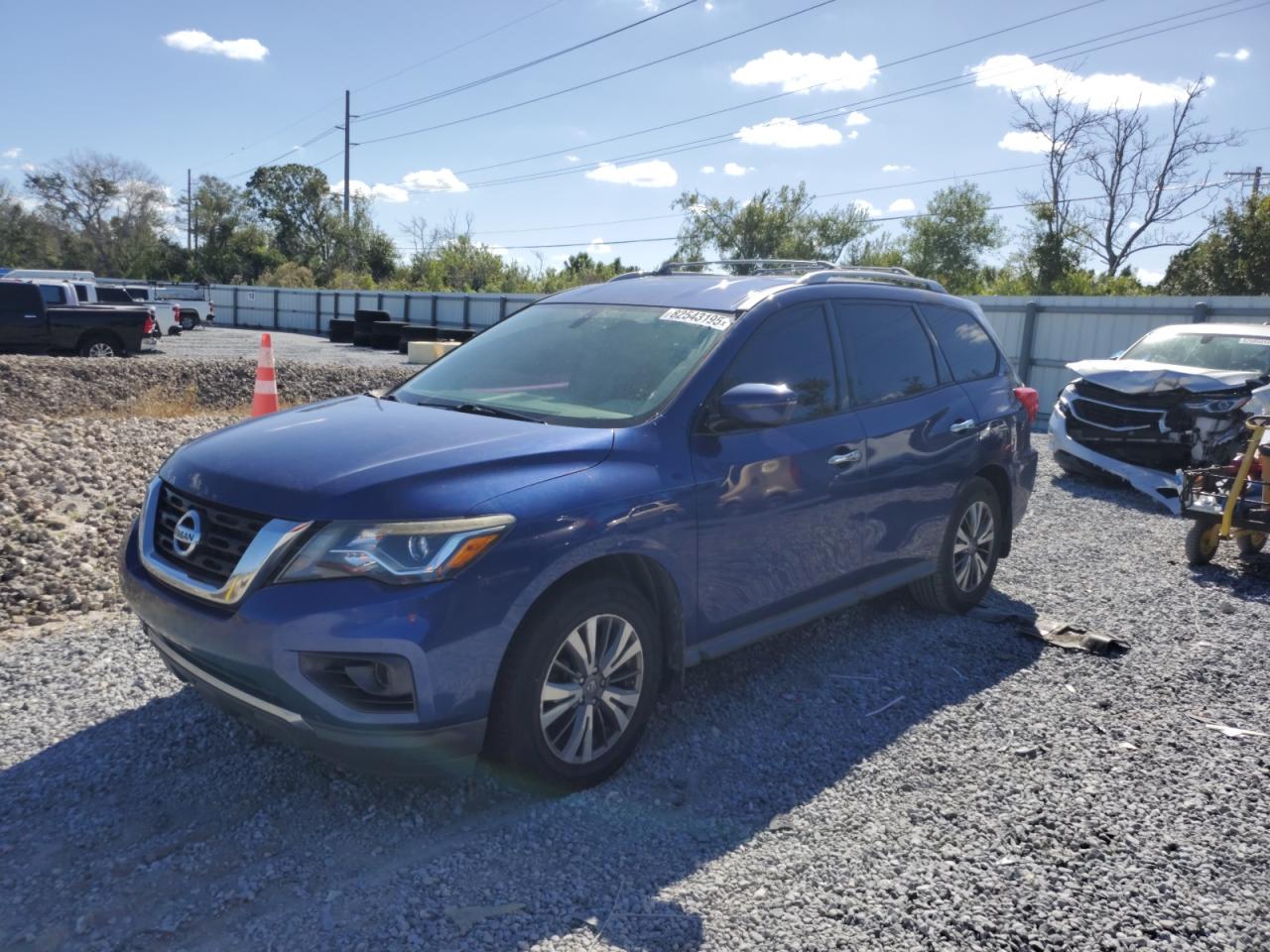 NISSAN PATHFINDER 2017