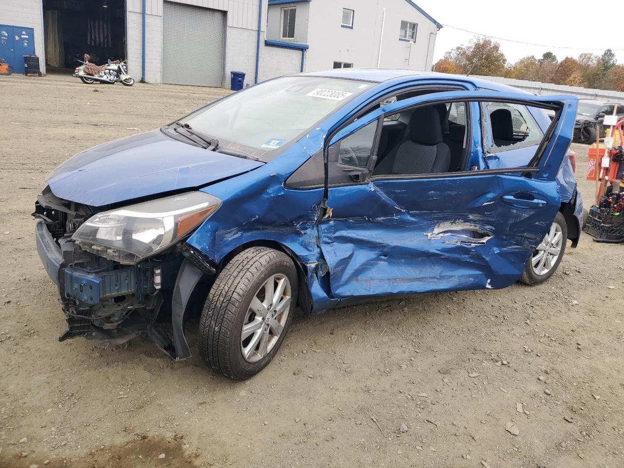 TOYOTA YARIS L 2017