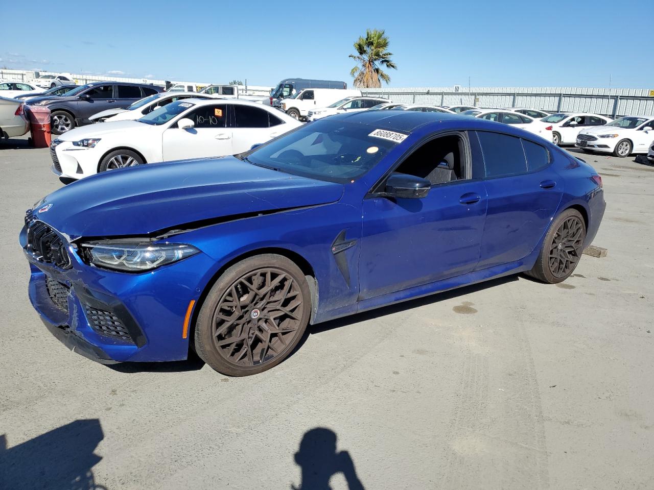 BMW M8 2023