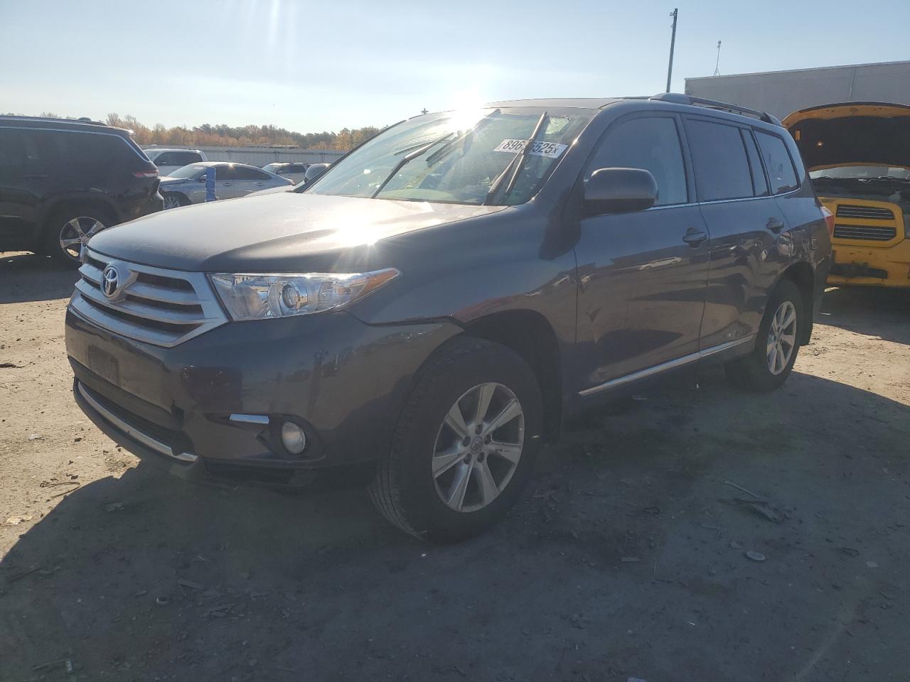TOYOTA HIGHLANDER 2011