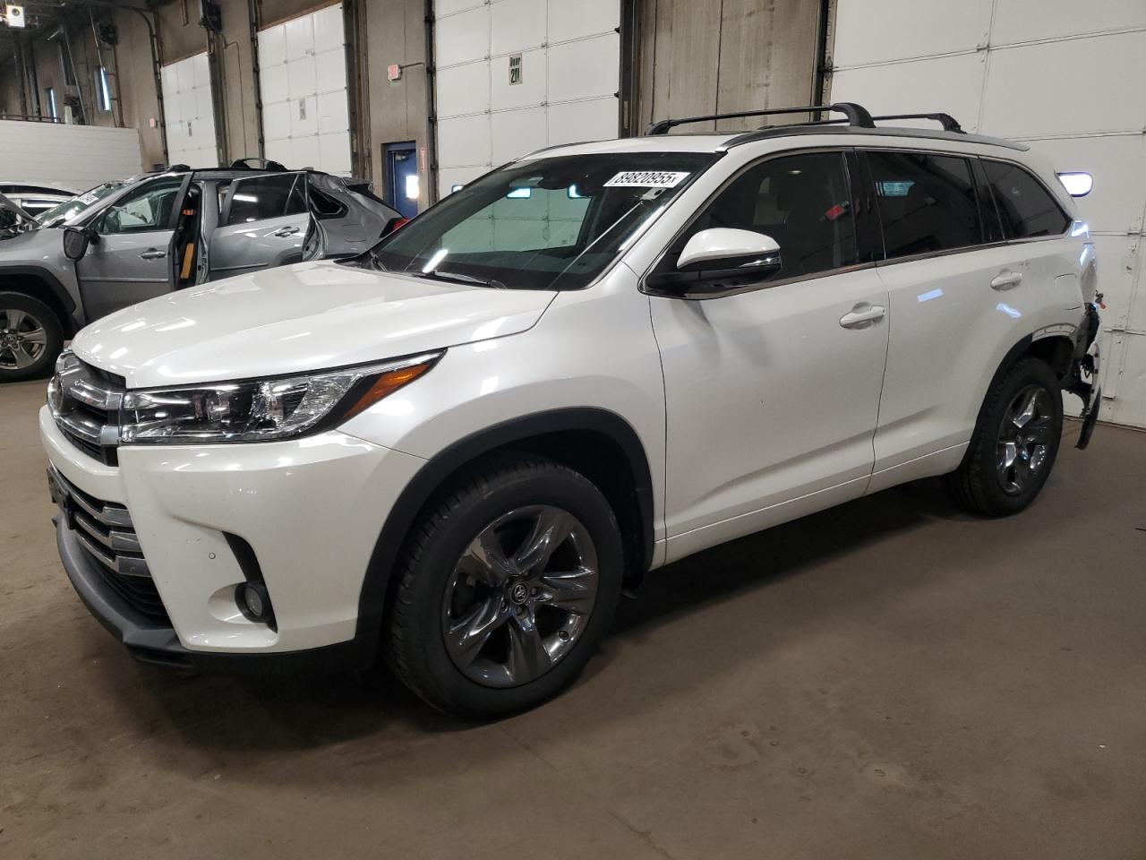 TOYOTA HIGHLANDER 2018