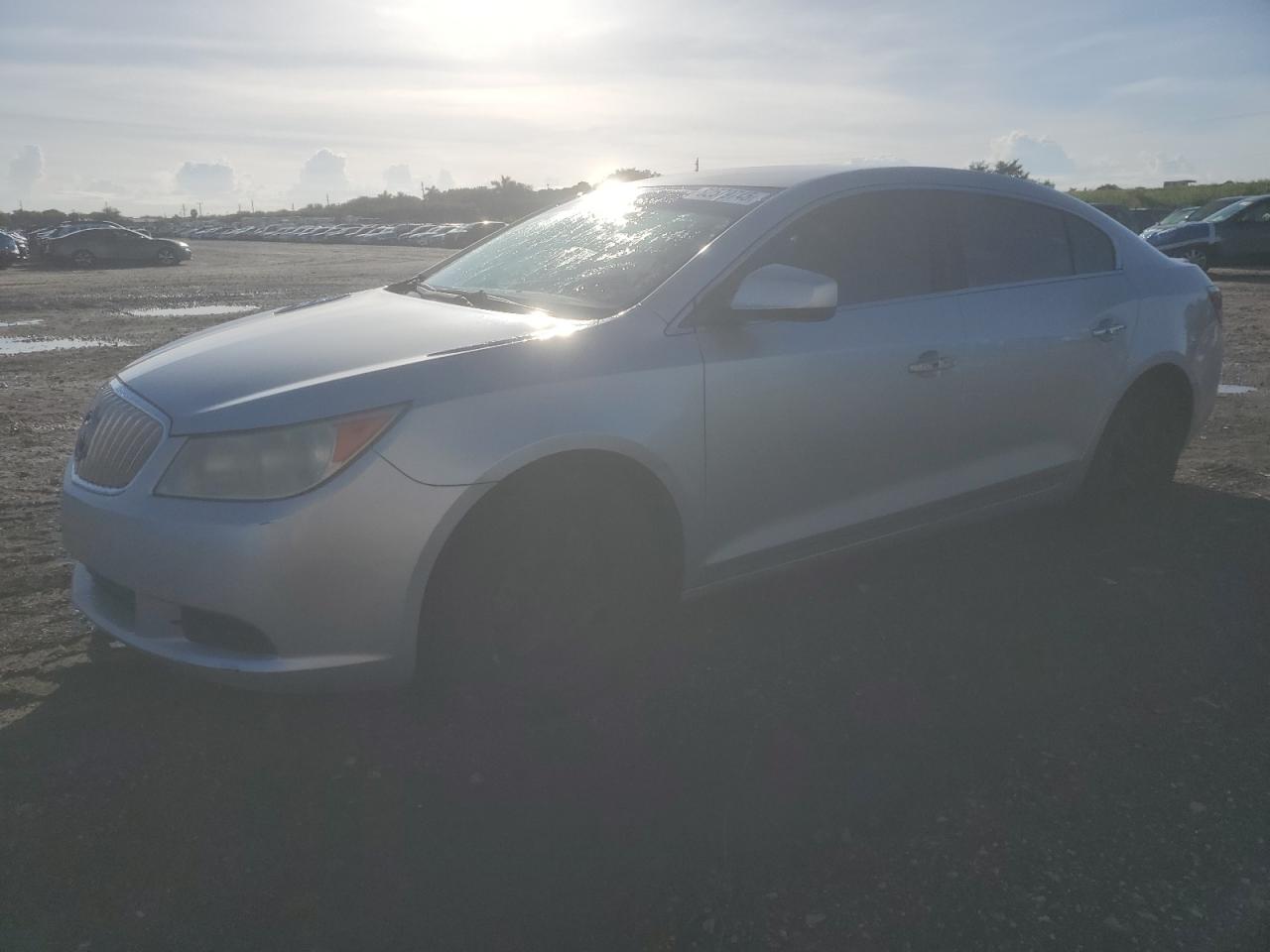 BUICK LACROSSE 2011