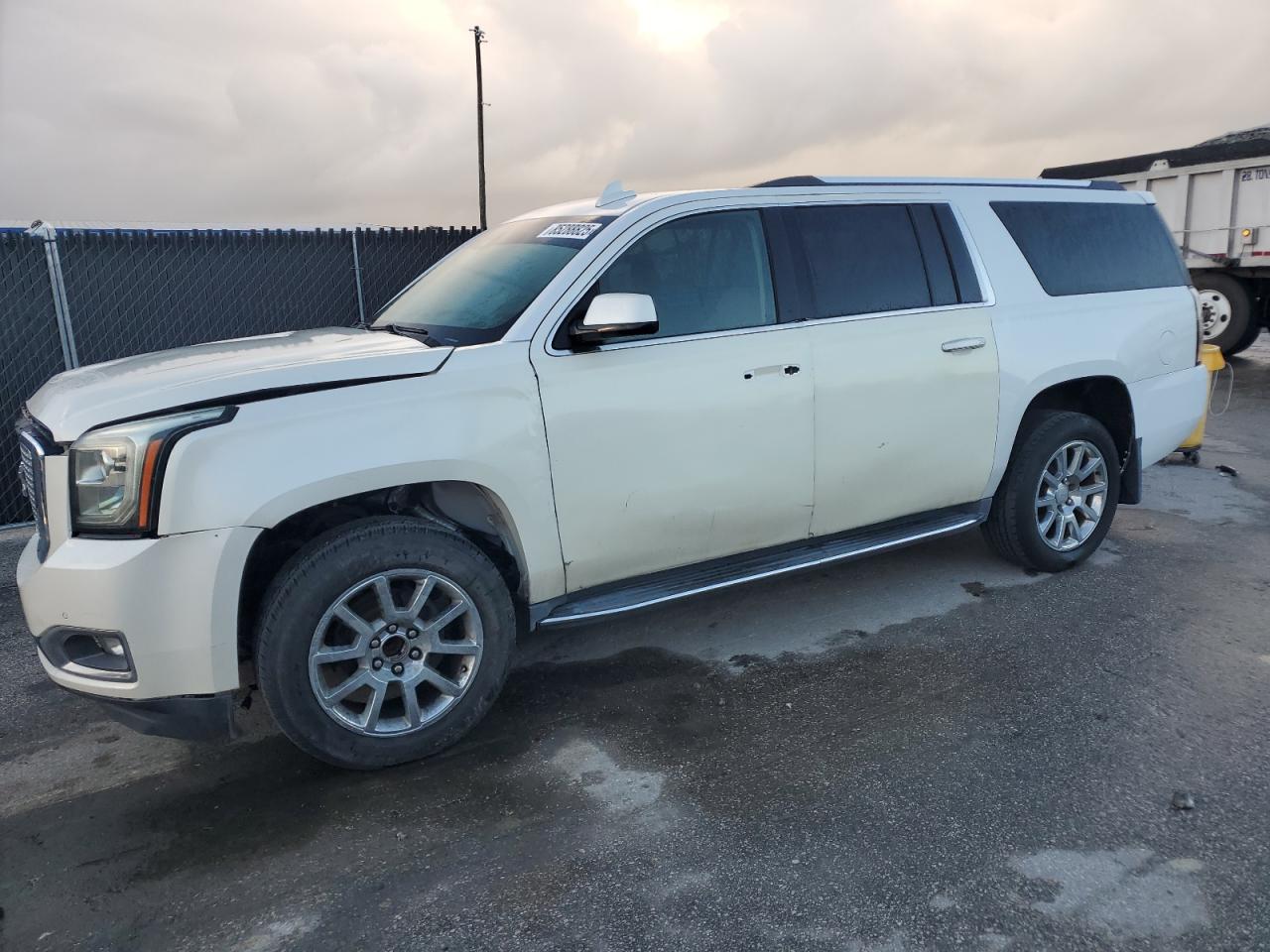 GMC YUKON XL D 2016