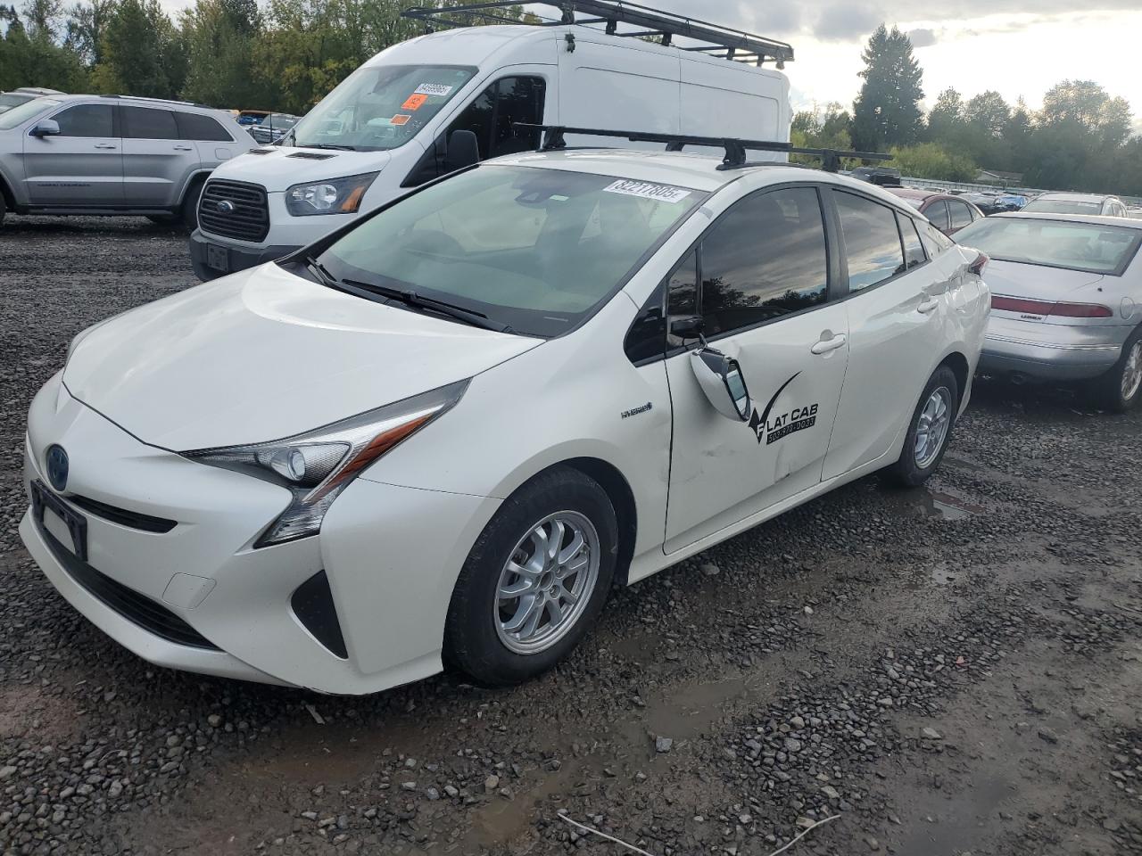 TOYOTA PRIUS 2018