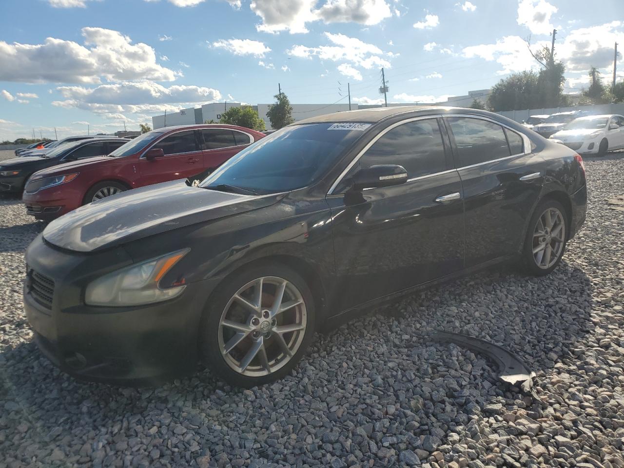 NISSAN MAXIMA 2011