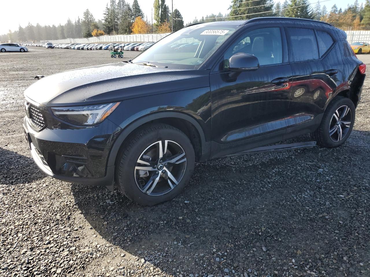VOLVO XC40 CORE 2024