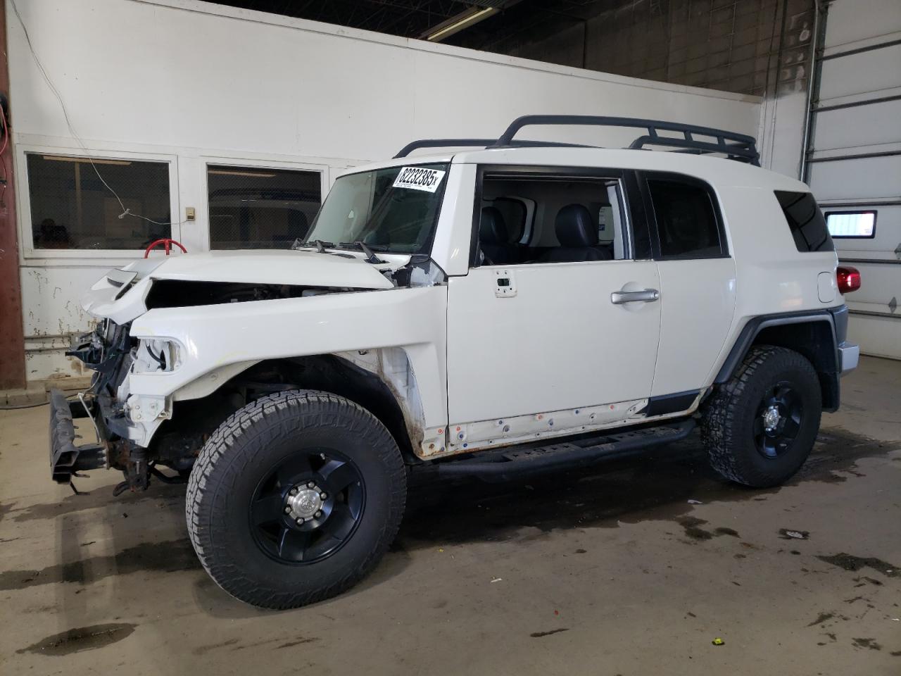 TOYOTA FJ CRUISER 2010