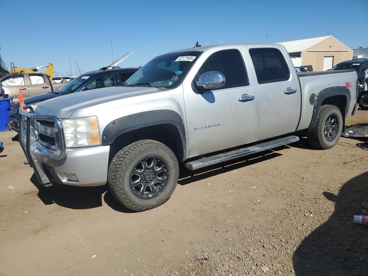 CHEVROLET SILVERADO 2011