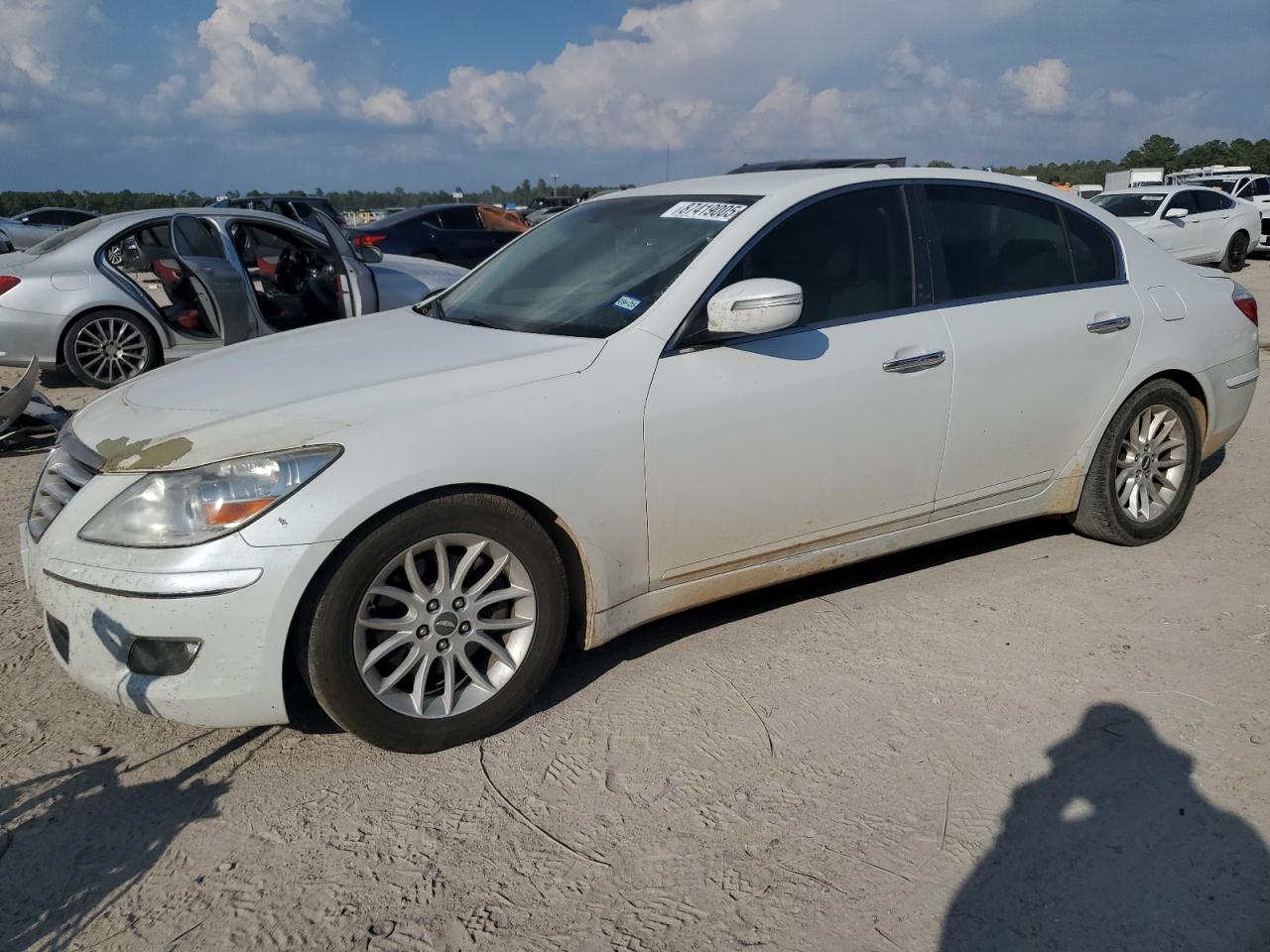HYUNDAI GENESIS 3.8L 2011