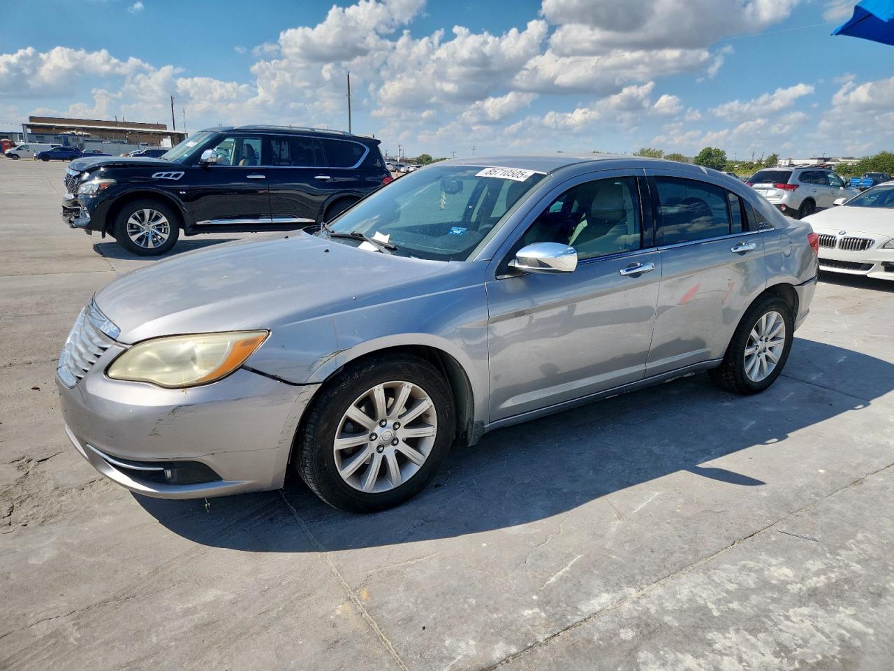 CHRYSLER 200 2013