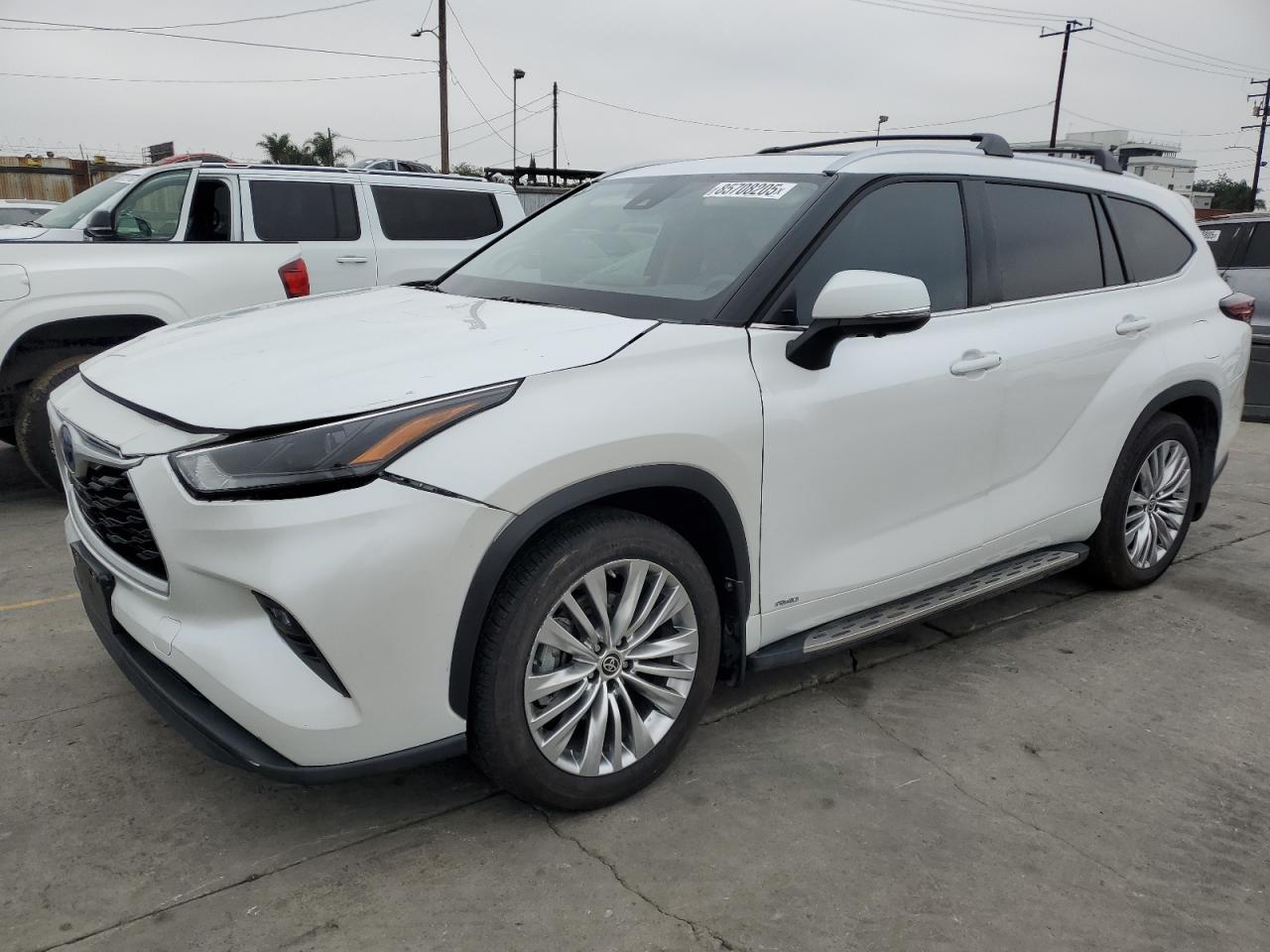 TOYOTA HIGHLANDER HYBRID LIMITED 2025