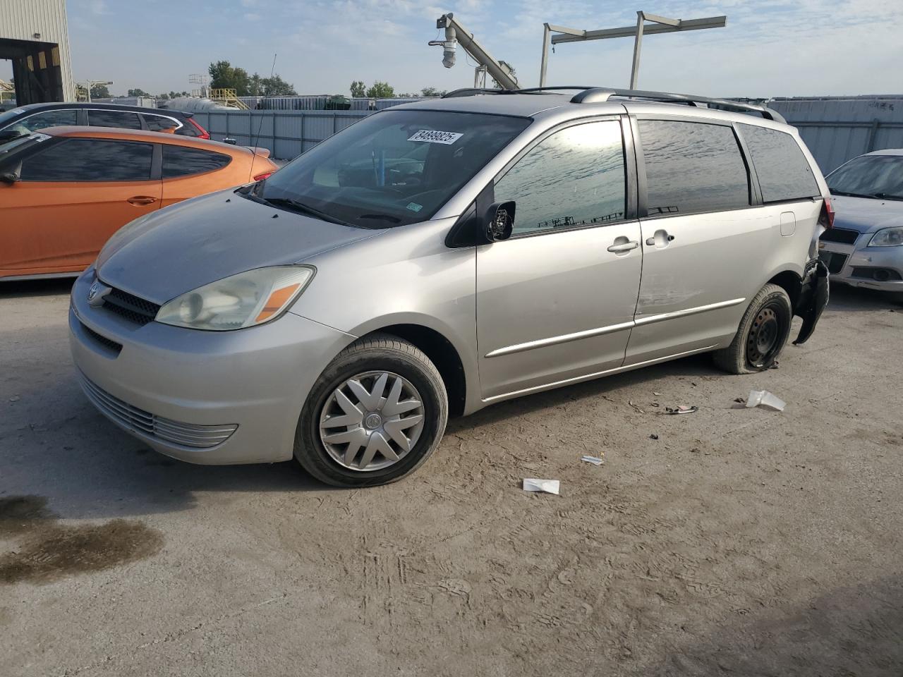TOYOTA SIENNA CE 2004