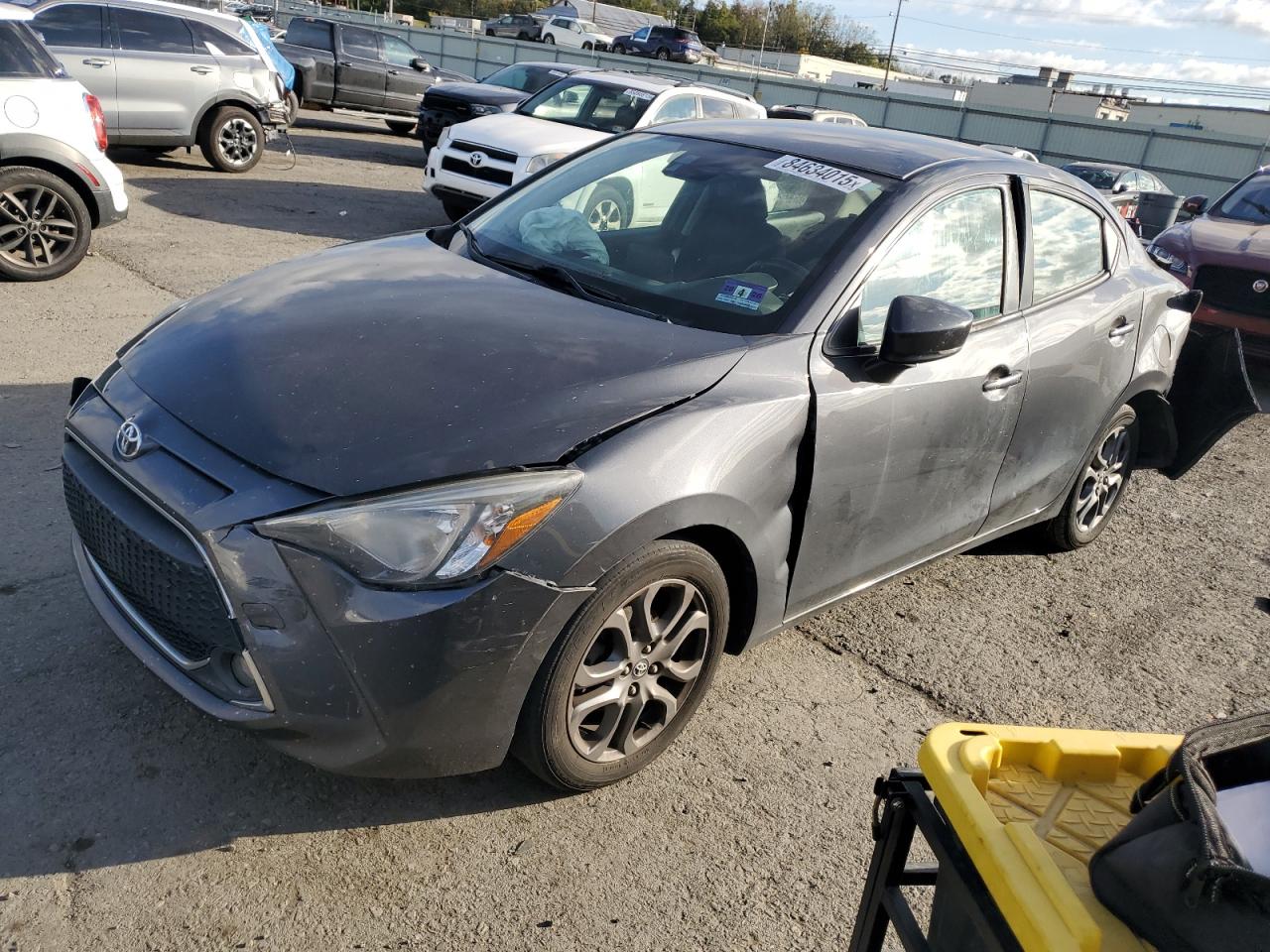 TOYOTA YARIS L 2019