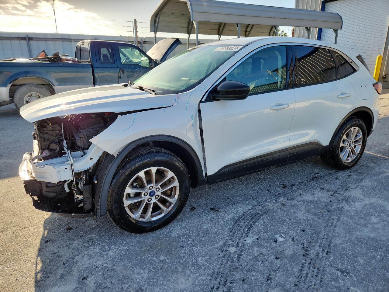 FORD ESCAPE SE 2022