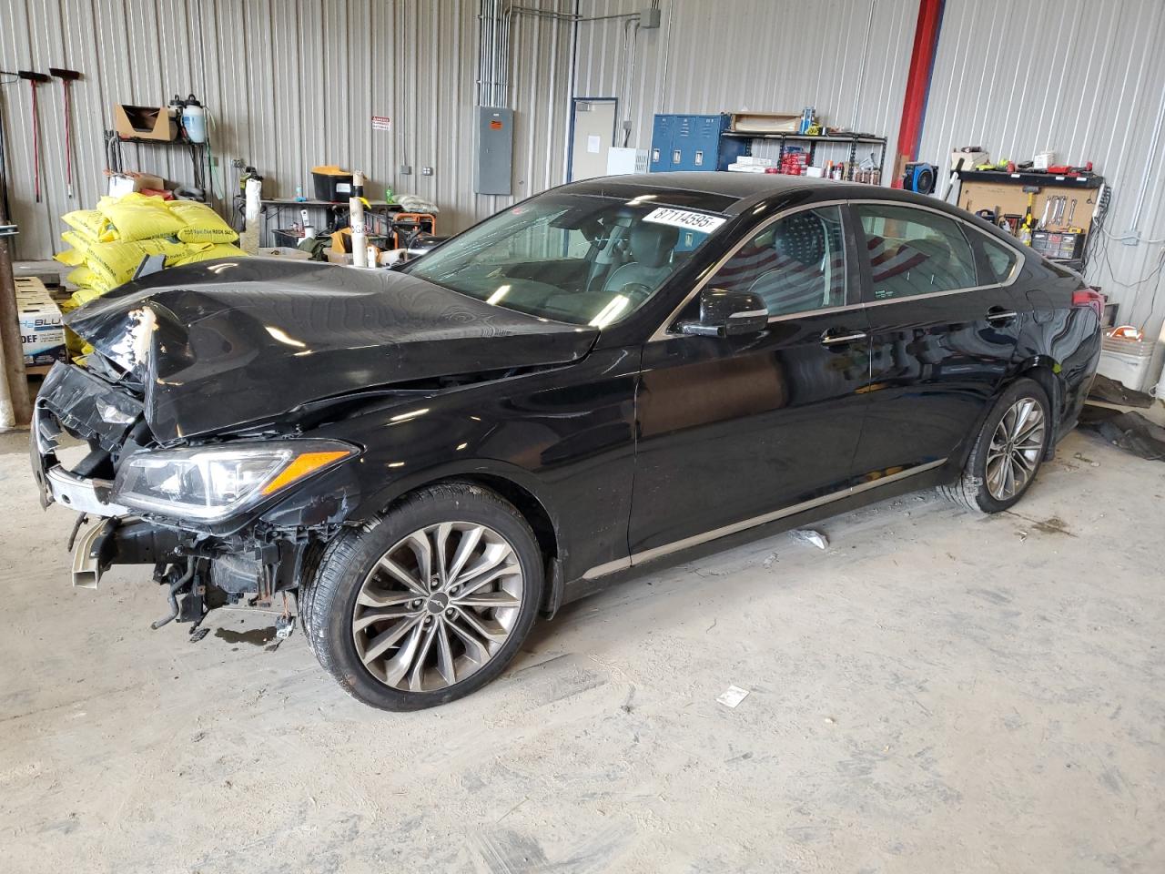 HYUNDAI GENESIS 3. 2015