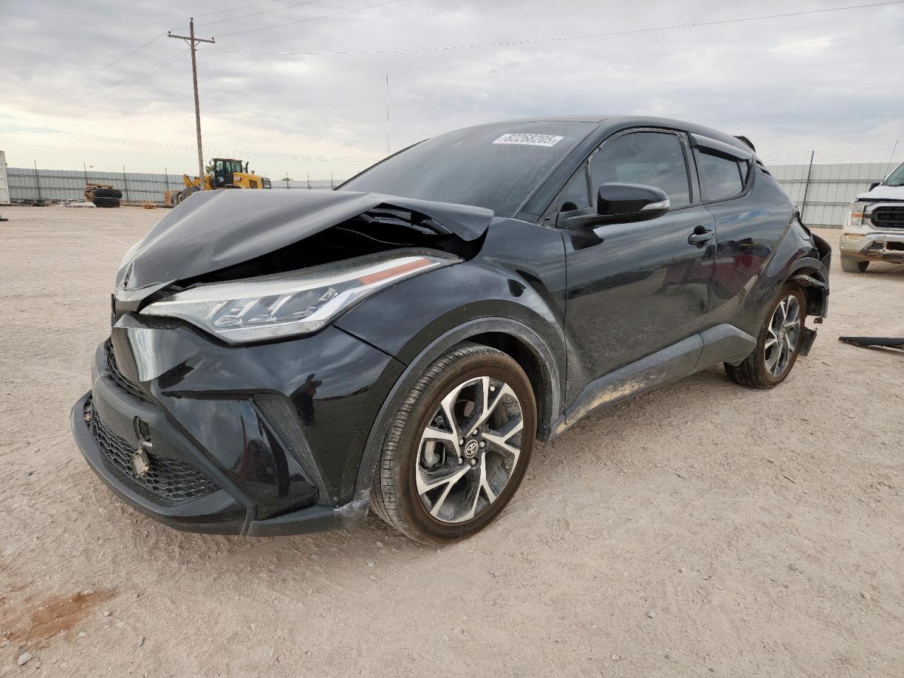 TOYOTA C-HR XLE 2021