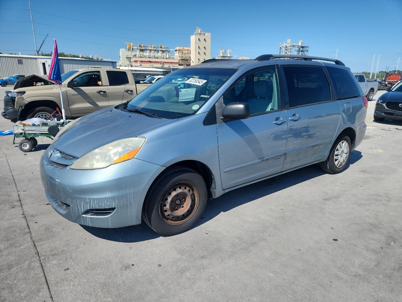 TOYOTA SIENNA CE 2010