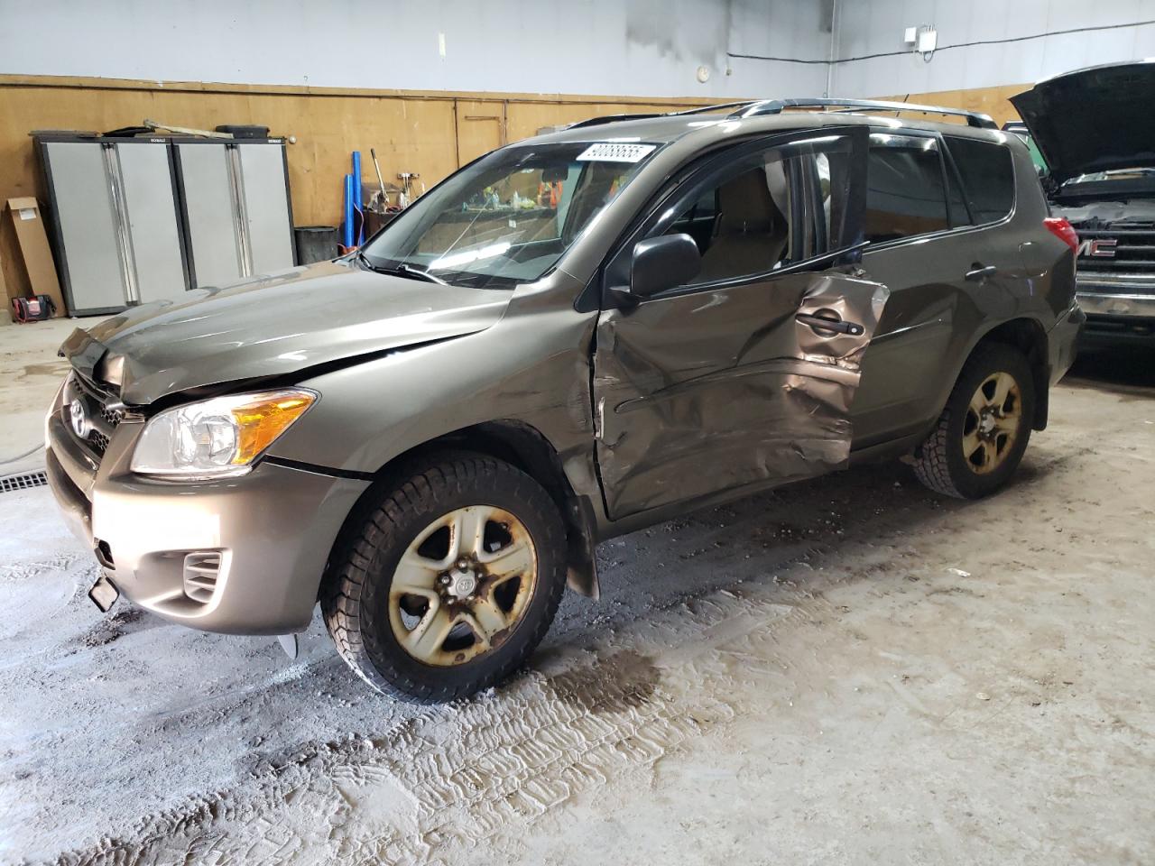 TOYOTA RAV4 2010