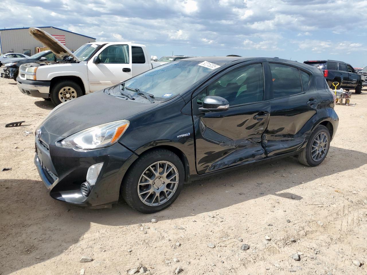 TOYOTA PRIUS C 2015