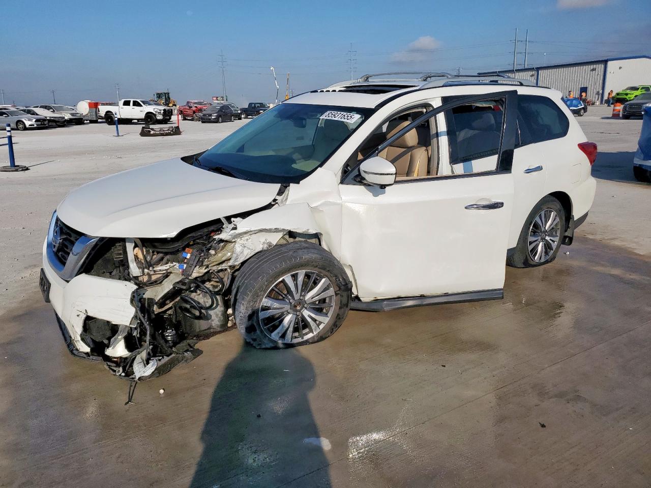 NISSAN PATHFINDER 2017
