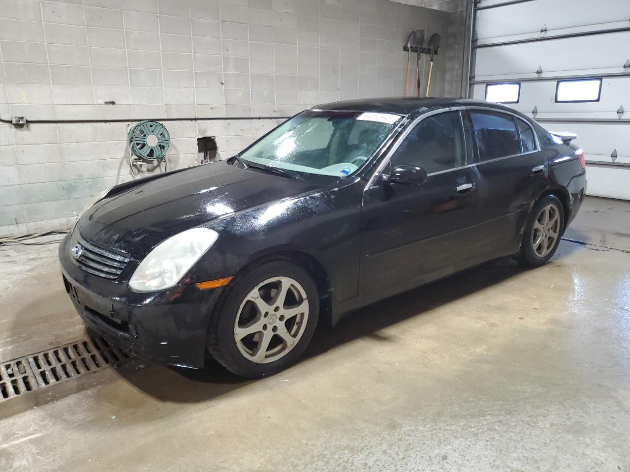 INFINITI G35 2004