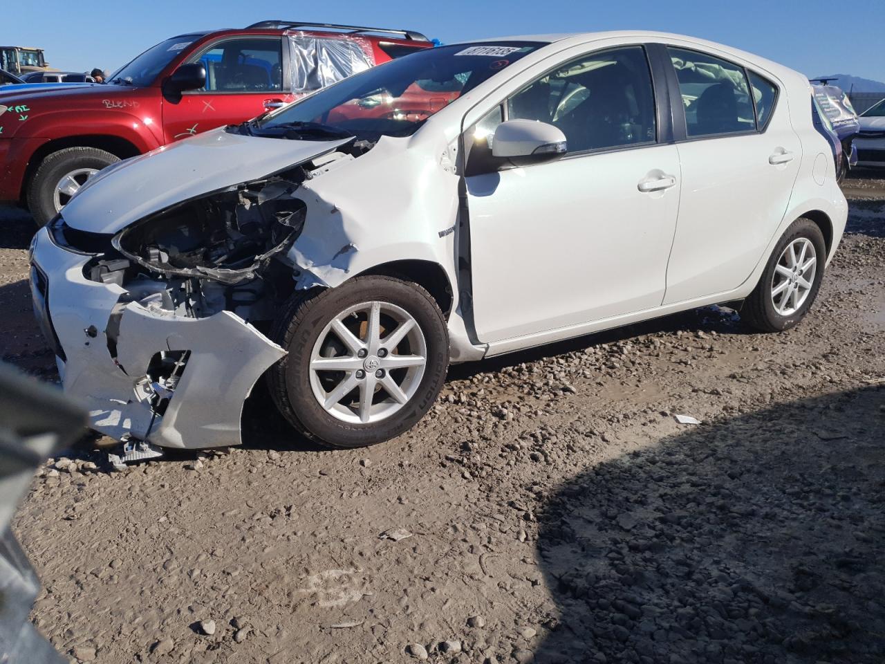 TOYOTA PRIUS C 2015