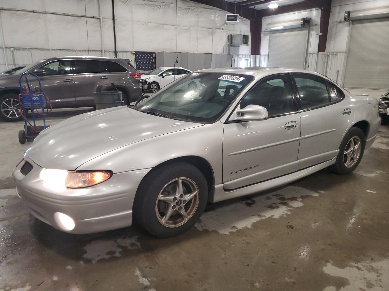 PONTIAC GRAND PRIX 2002