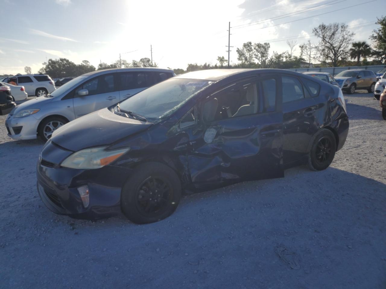 TOYOTA PRIUS 2012