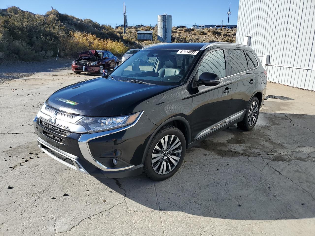 MITSUBISHI OUTLANDER 2020