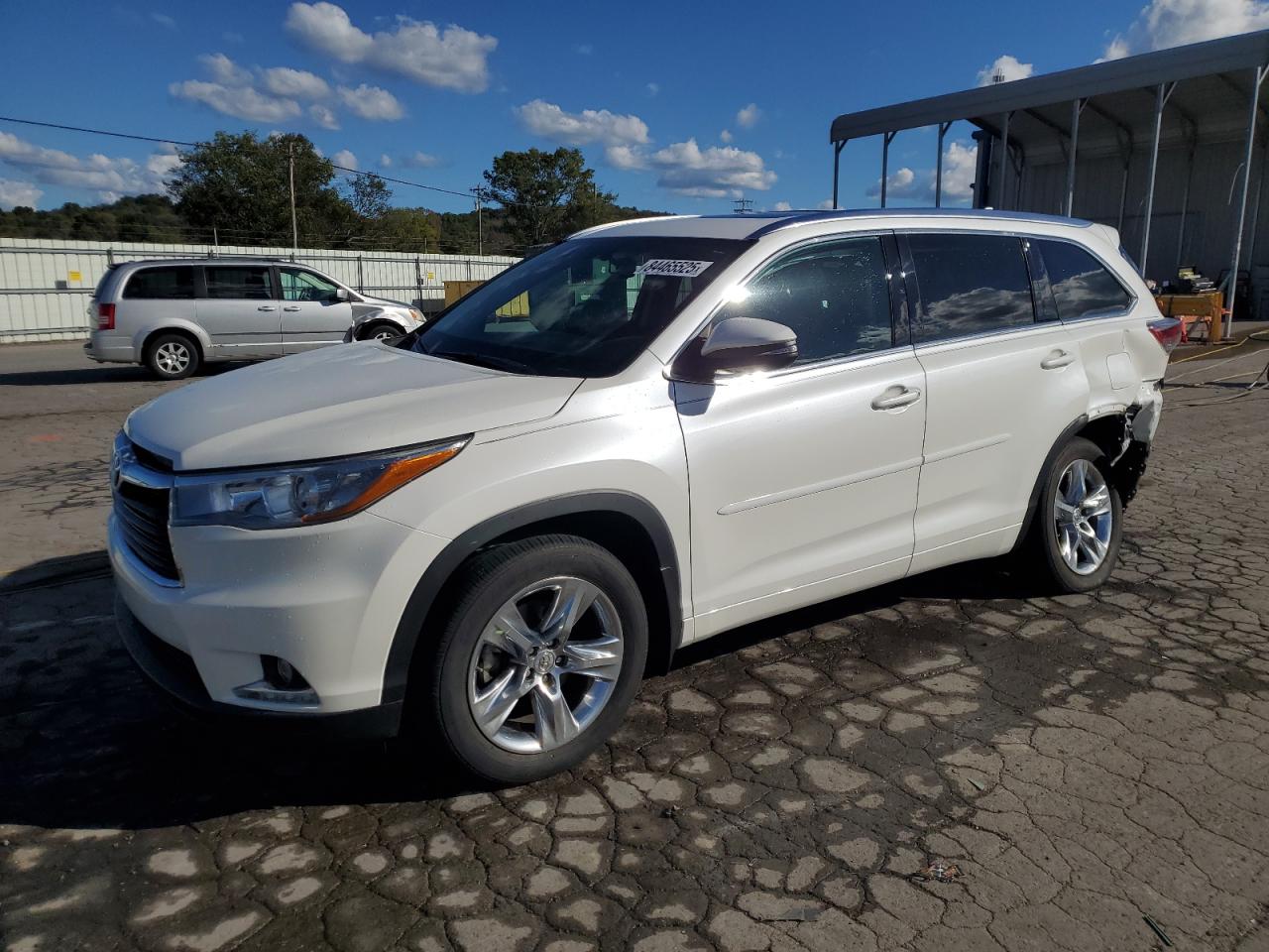 TOYOTA HIGHLANDER 2015