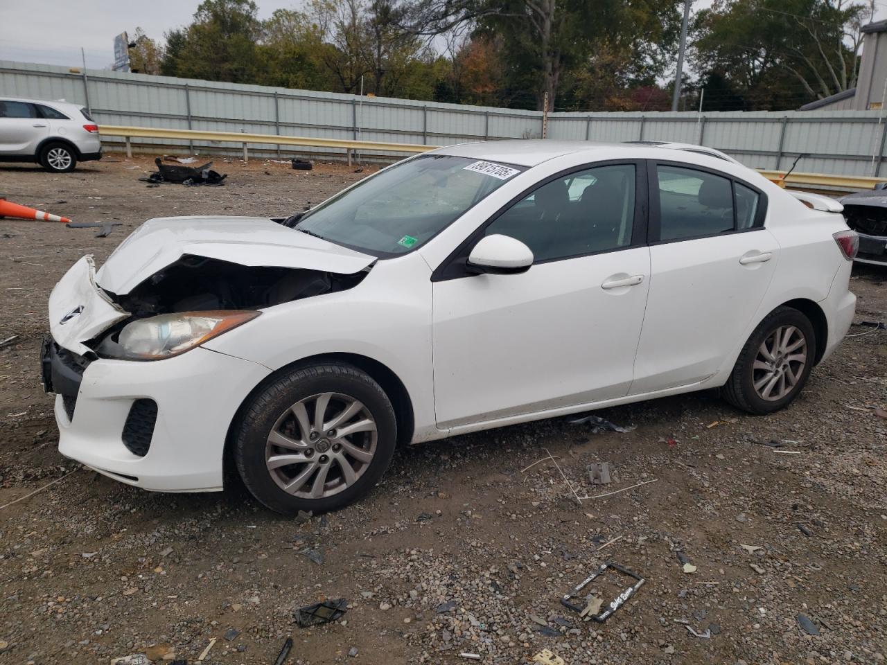 MAZDA 3 2012