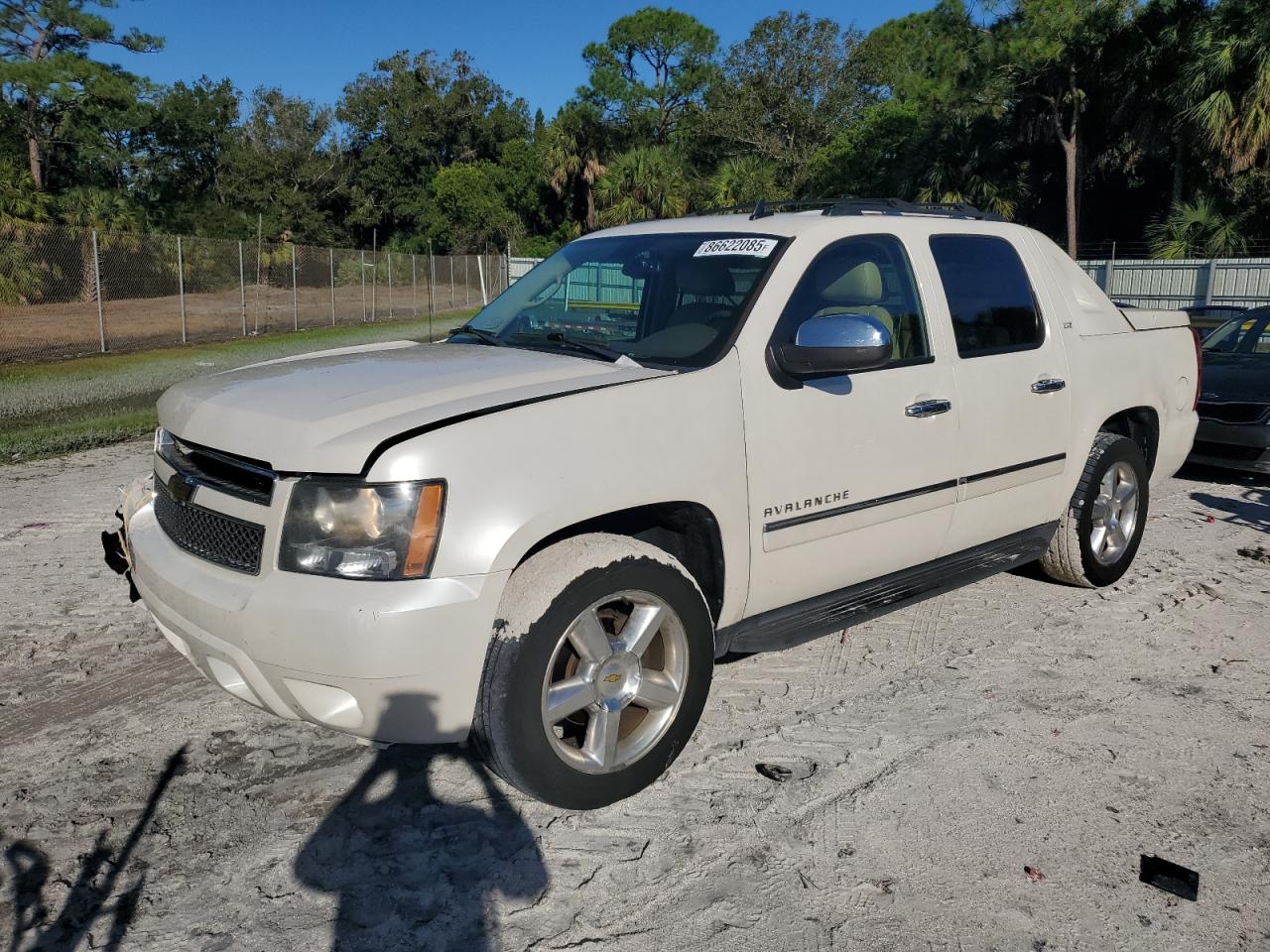 CHEVROLET AVALANCHE 2011