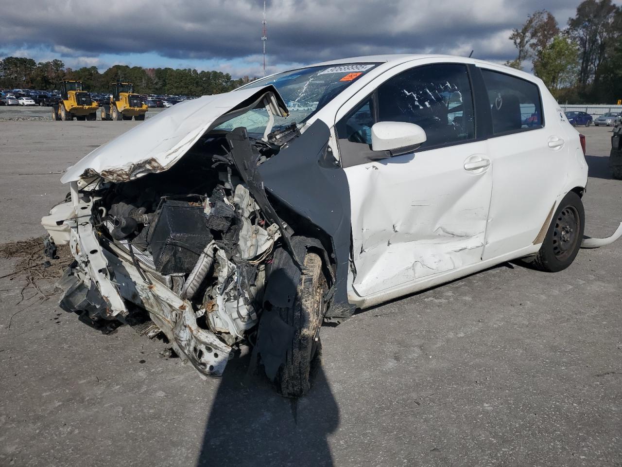 TOYOTA YARIS 2015