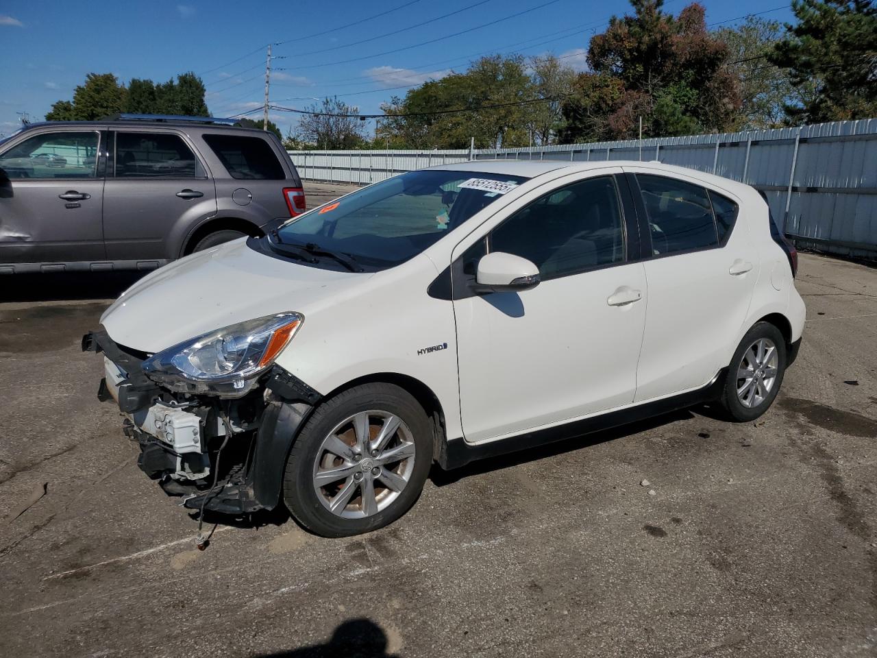 TOYOTA PRIUS C 2017