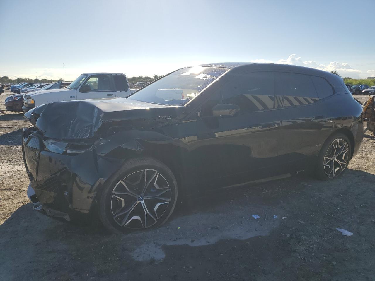 BMW IX XDRIVE5 2025