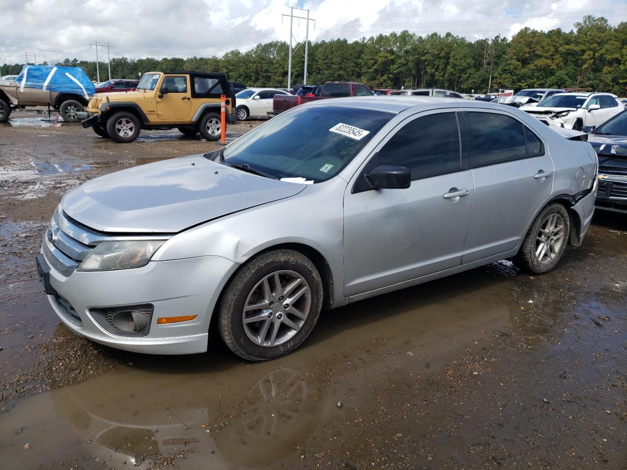FORD FUSION S 2011