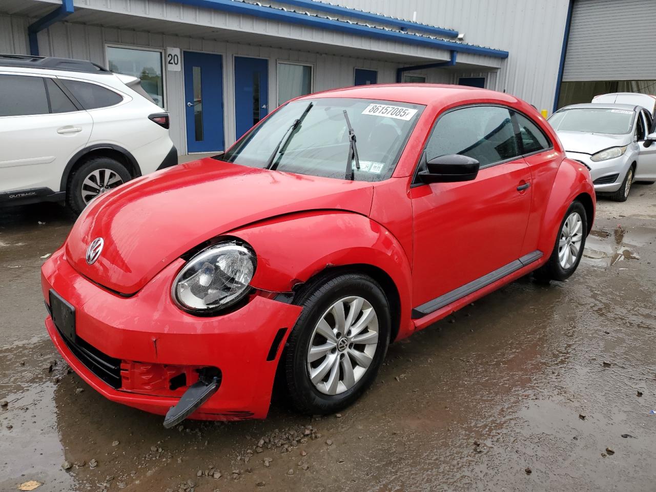 VOLKSWAGEN BEETLE 2013