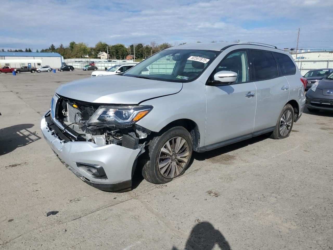 NISSAN PATHFINDER 2019