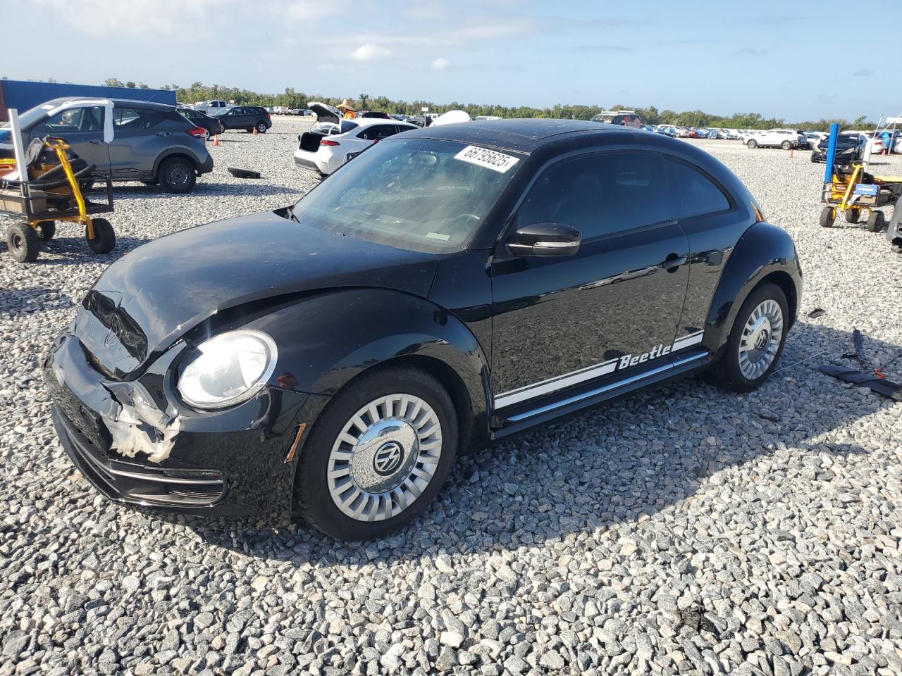 VOLKSWAGEN BEETLE 2014